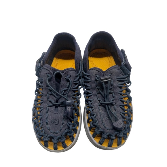 KEEN LITTLE GIRLS' UNEEK O2 1019256 SHOES, DRESS BLUES/NEUTRAL GRAY, SZ 10 - Picture 2 of 7